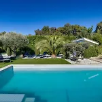 Сasa de vacaciones Des Coteaux - Family With Pool Saint-Aignan (Gironde)