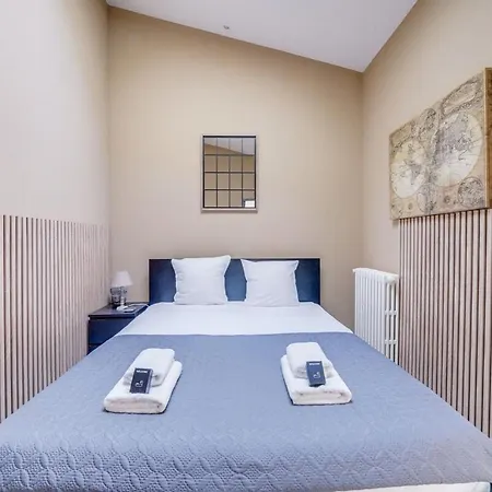 Des Coteaux - Family With Pool *