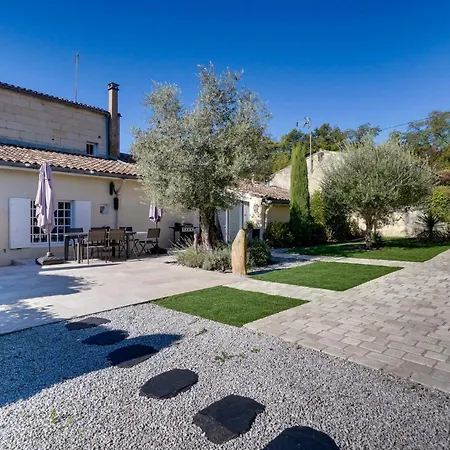 Des Coteaux - Family With Pool