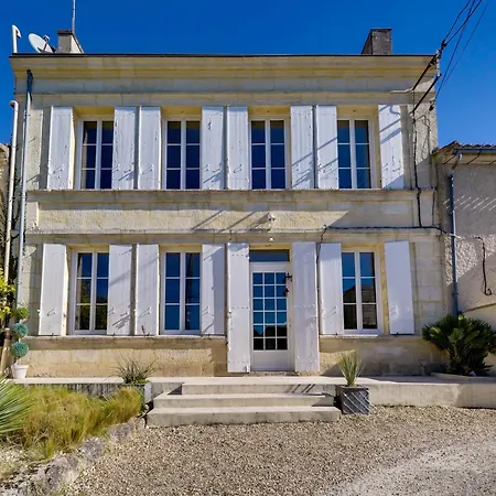 Des Coteaux - Family With Pool Saint-Aignan (Gironde)